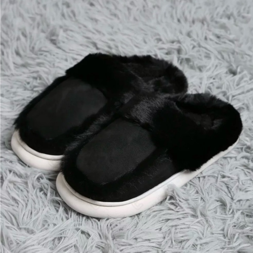 Cozy Black Faux Fur Slippers